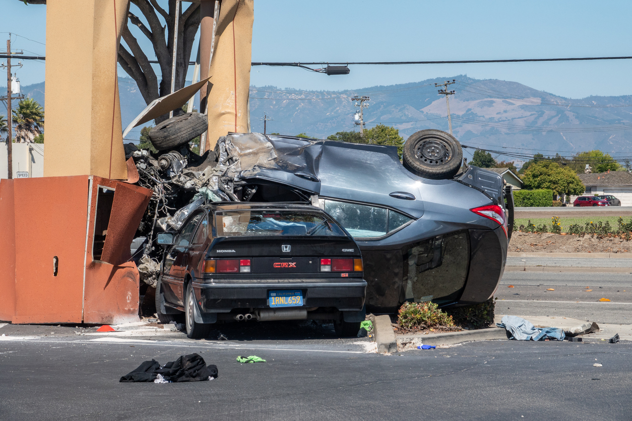 Advantage of Choosing the Right Car Accident Lawyer