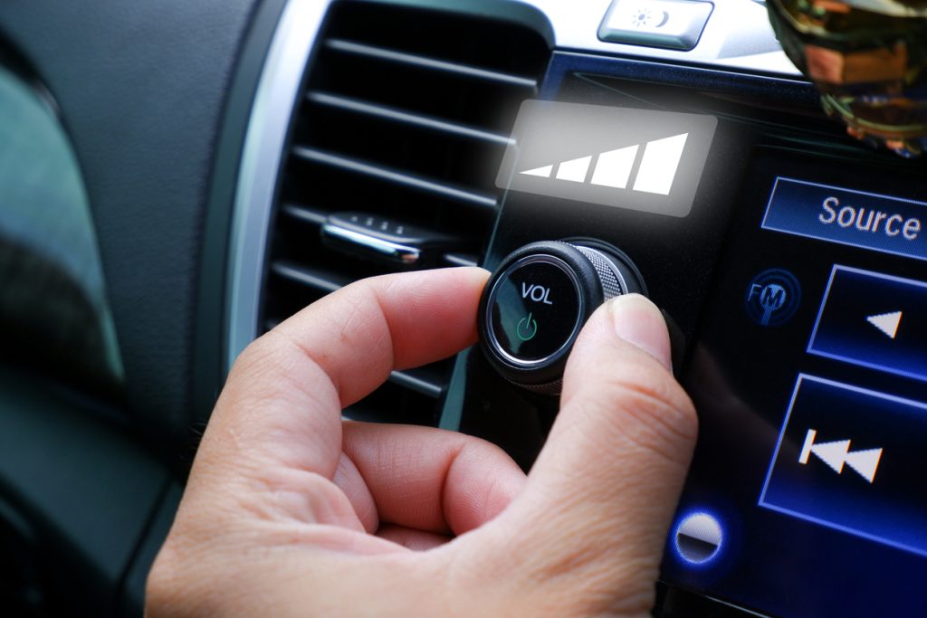loud music affecting driving