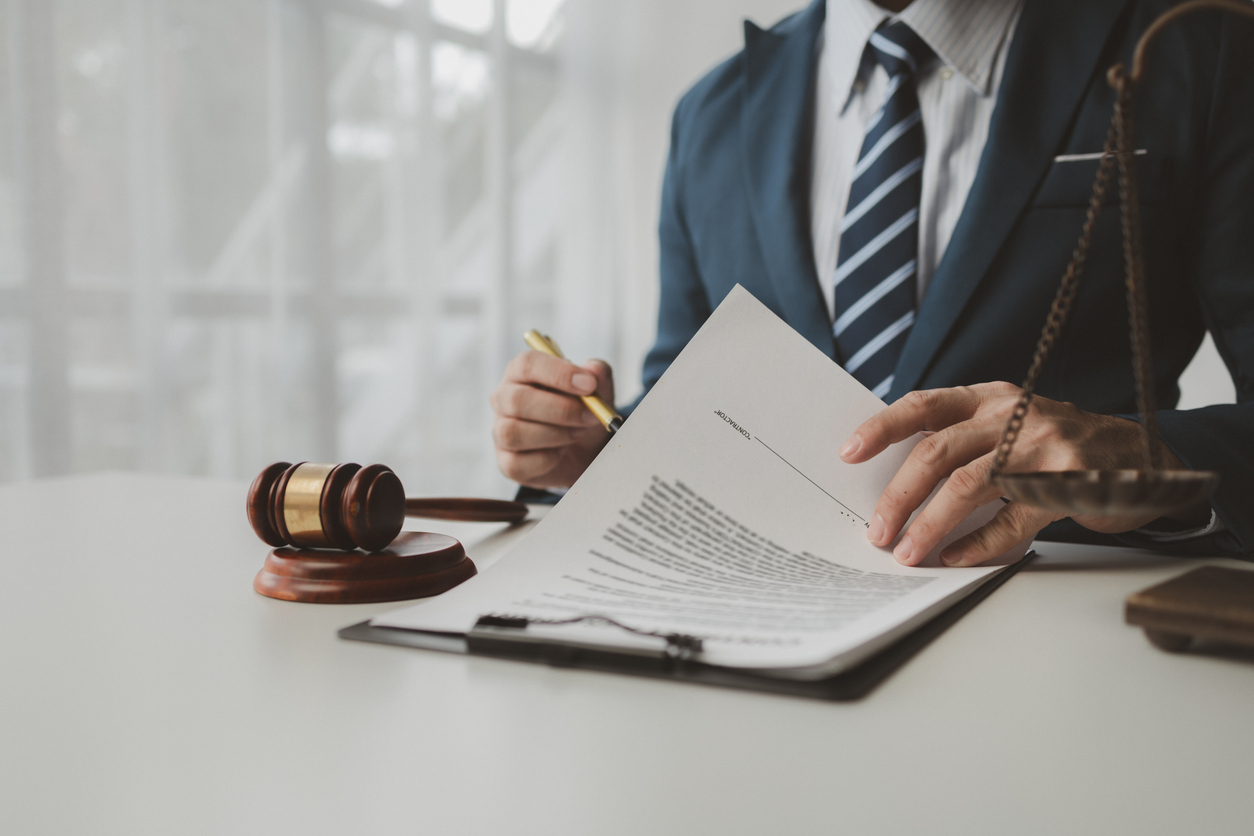 Benefits of Hiring a Reliable Truck Accident Attorney