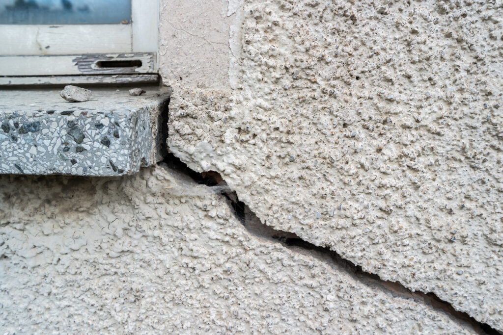 Warning Signs of Construction Defects in Kansas Homes